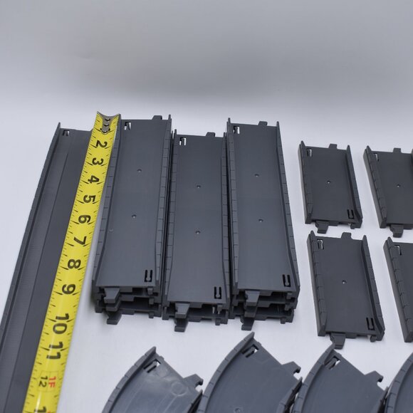 Gray Road Plastic Track Tomy 1993 Thomas the Tank Engine TOMY Trackmaster x 24 - Picture 5 of 8